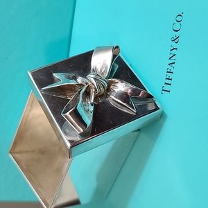 RARE! Tiffany Sterling Silver Trinket Bow Box